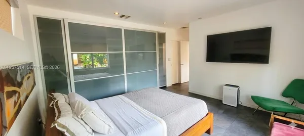 $5,000 | 875 Northeast 130th Street, North Miami, FL 33161