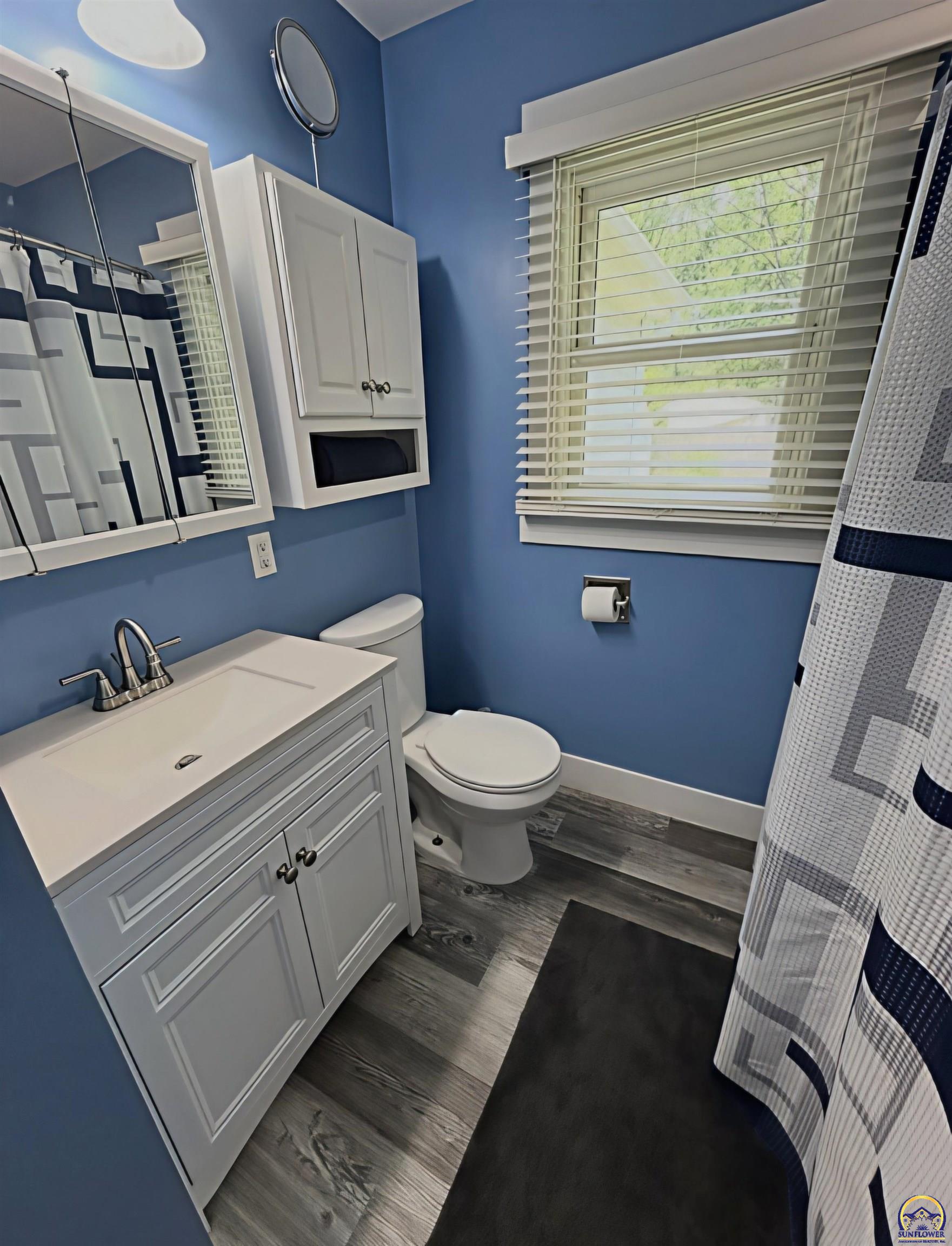 4708 Southwest 18th Terrace Topeka, KS 66604 - Photo 12 of 22