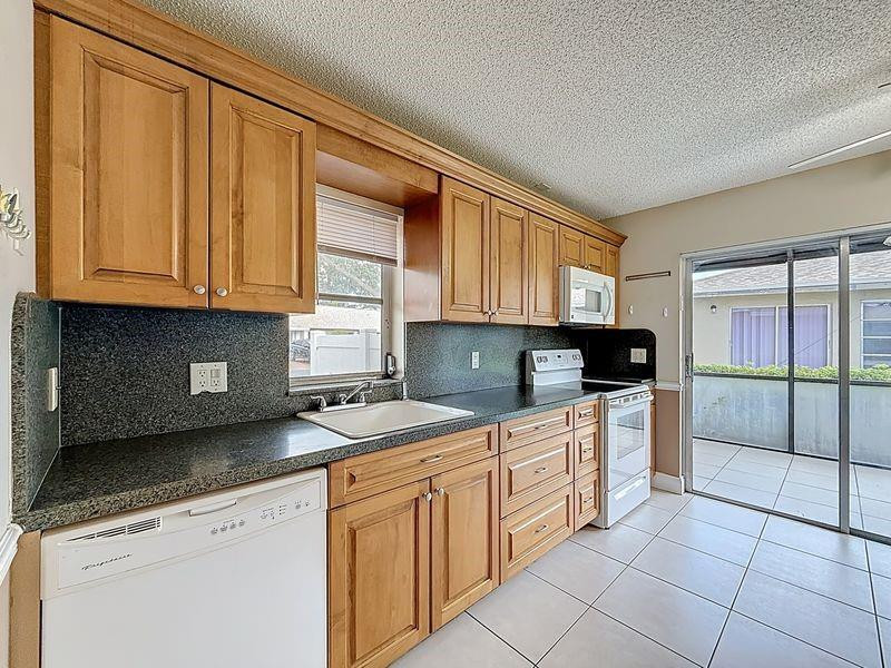 8876 Rheims Road, Unit 8876 Boca Raton, FL 33496 - Photo 8 of 25 Photo 8