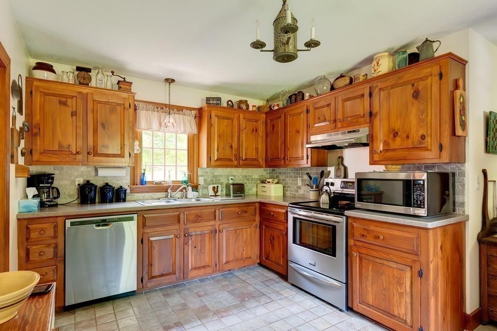 866 Tipton Rock Road Southbridge, MA 01550 - Photo 15 of 26 Gallery Image 15