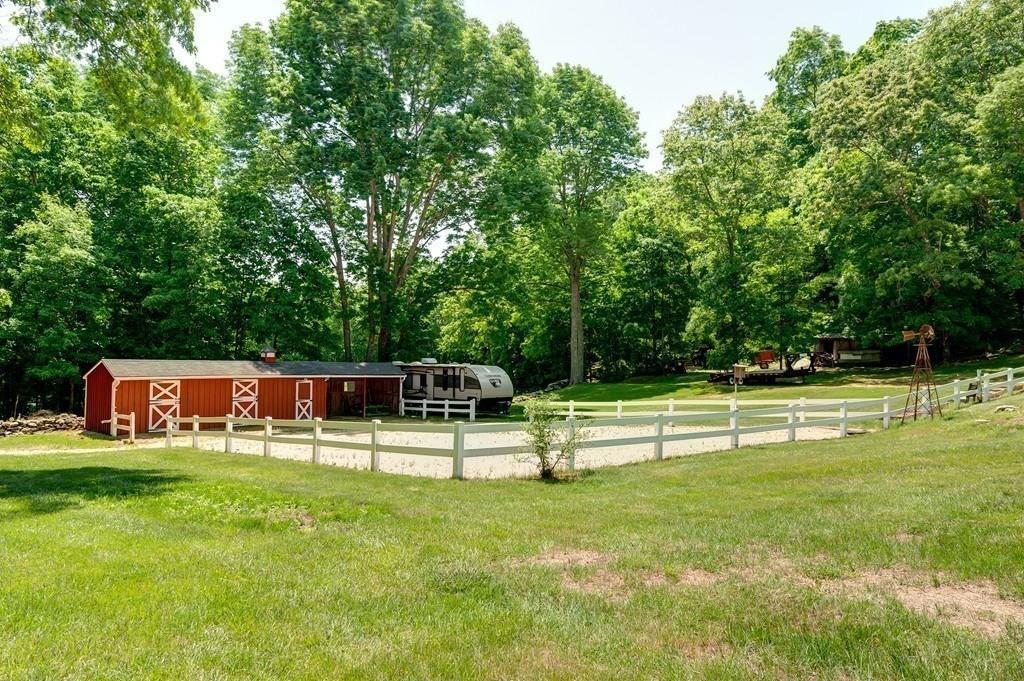 866 Tipton Rock Road Southbridge, MA 01550 - Photo 9 of 26 Gallery Image 9