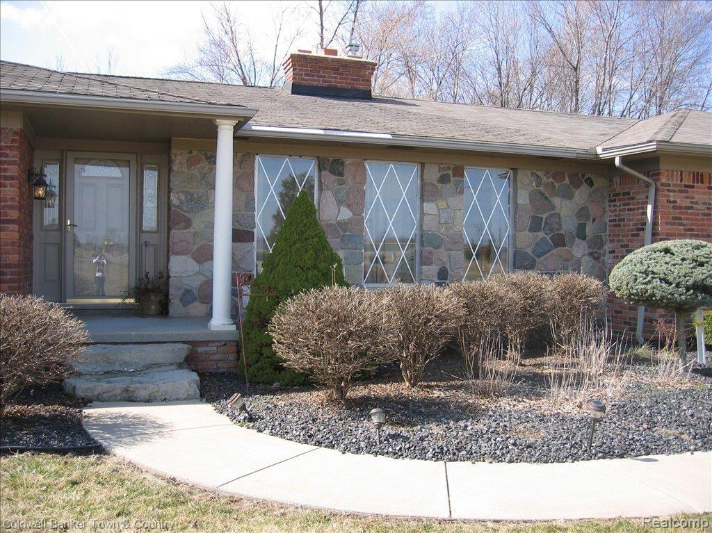 20991 Napier Road Northville, MI 48167 - Photo 7 of 25 IMG_1599