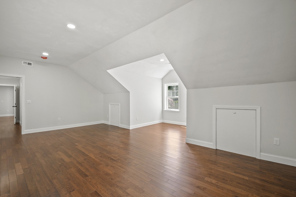 47 Barrows Road Worcester, MA 01609 - Photo 21 of 42 Gallery Image 21