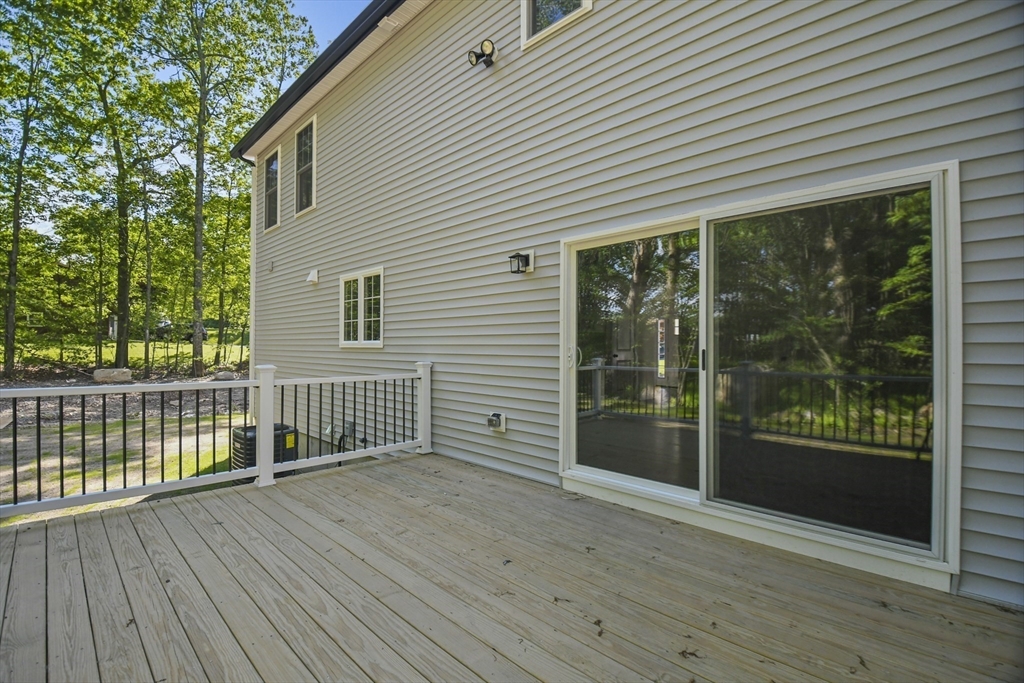47 Barrows Road Worcester, MA 01609 - Photo 36 of 42 Gallery Image 36