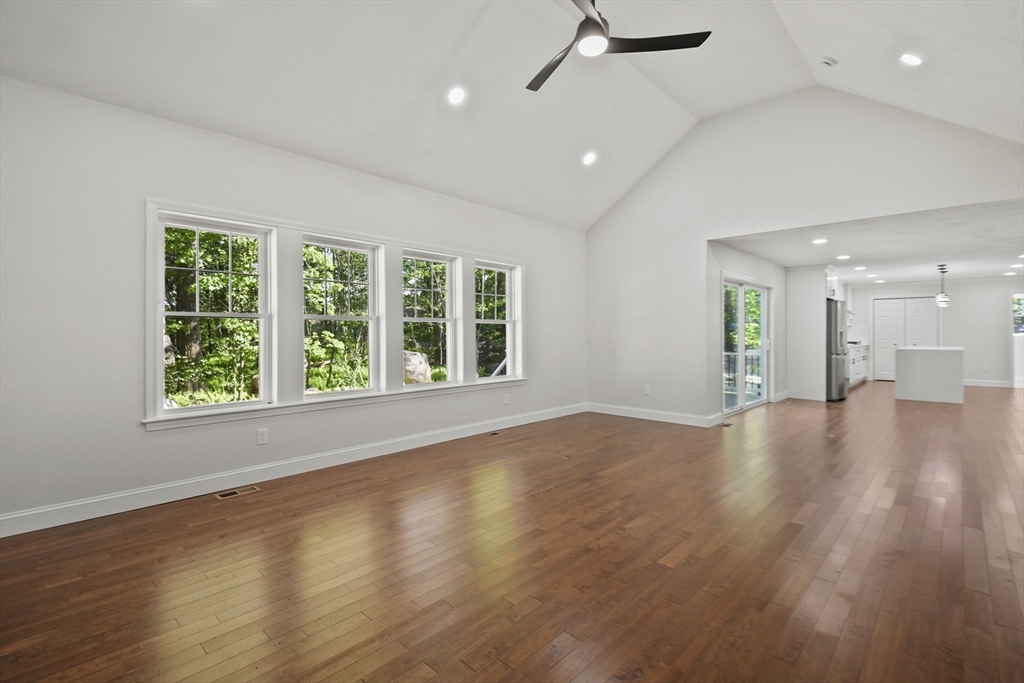 47 Barrows Road Worcester, MA 01609 - Photo 9 of 42 Gallery Image 9