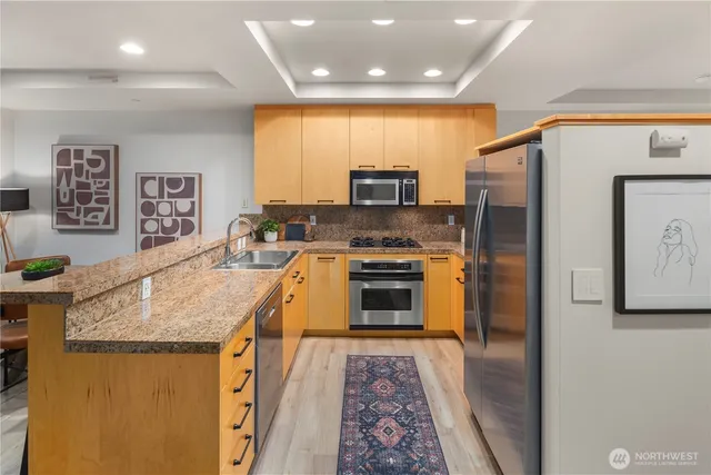 $2,200 | 2319 1st Avenue, Unit 203, Seattle, WA 98121