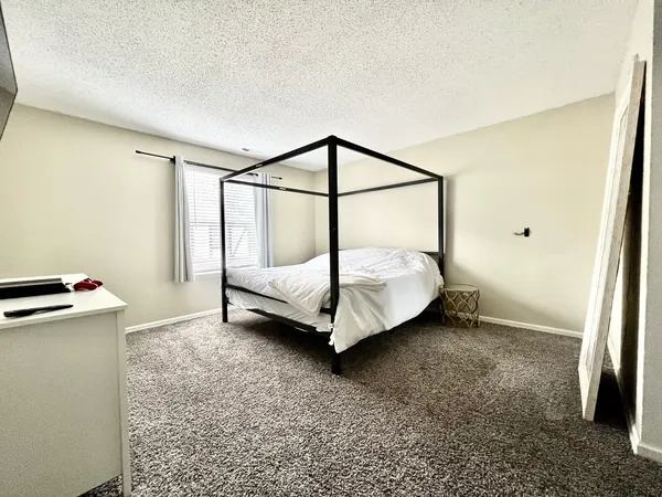 $237,900 | 8246 Holly Court, Unit D, Palos Hills, IL 60465