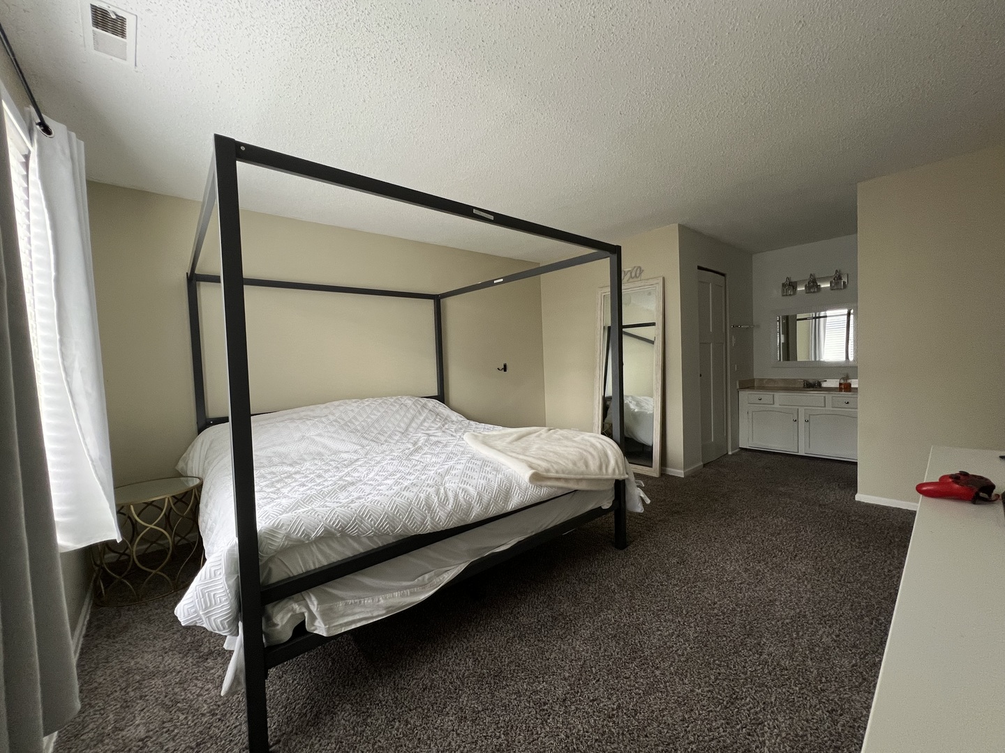 8246 Holly Court, Unit D Palos Hills, IL 60465 - Photo 12 of 23