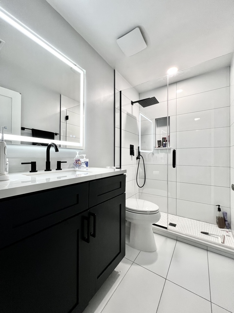 8246 Holly Court, Unit D Palos Hills, IL 60465 - Photo 16 of 23