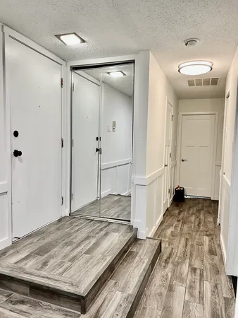 $237,900 | 8246 Holly Court, Unit D, Palos Hills, IL 60465