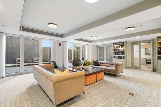 $2,850,000 | 505 Tremont Street, Unit 412, Boston, MA 02116