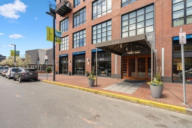 $2,850,000 | 505 Tremont Street, Unit 412, Boston, MA 02116