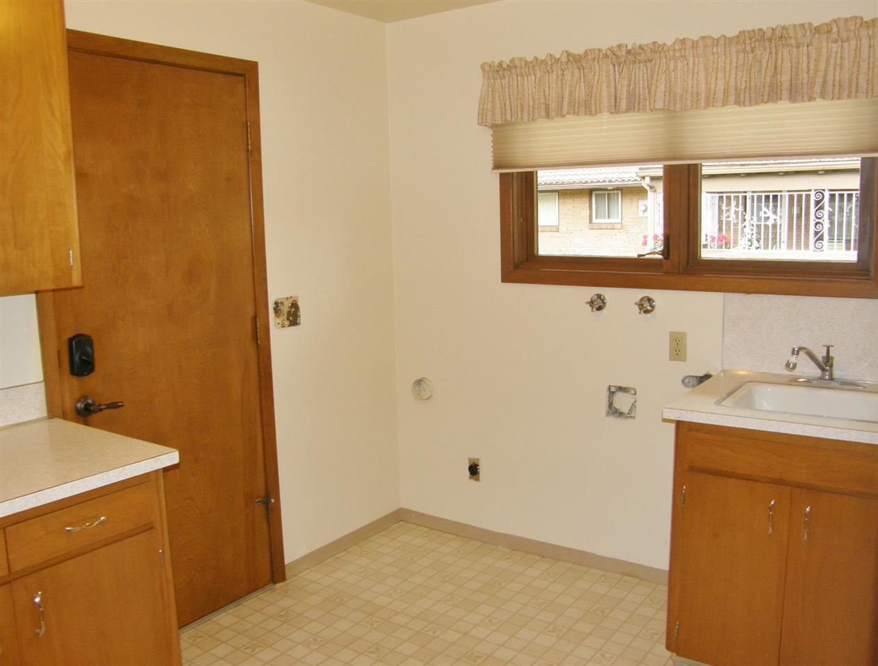 2115 West Gordon Avenue Spokane, WA 99205 - Photo 7 of 20