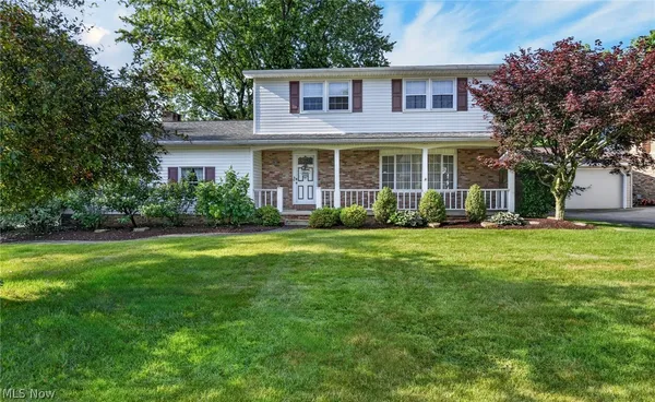 $325,000 | 2379 Tanglewood Drive, Salem, OH 44460