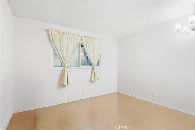 $840,000 | 11474 Gladstone Avenue, Sylmar, CA 91342