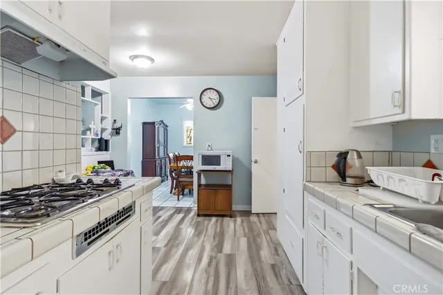 $840,000 | 11474 Gladstone Avenue, Sylmar, CA 91342