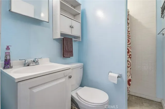 $840,000 | 11474 Gladstone Avenue, Sylmar, CA 91342