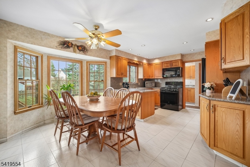 167 New Brook Lane Springfield, NJ 07081 - Photo 6 of 20