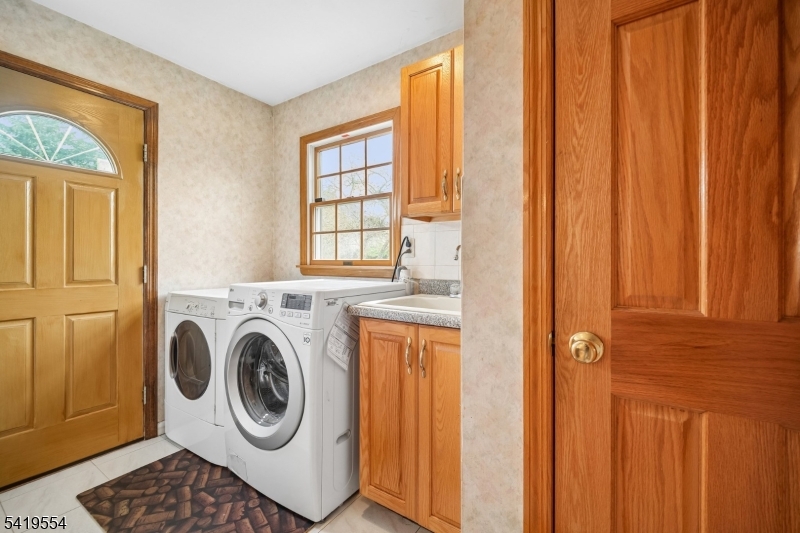 167 New Brook Lane Springfield, NJ 07081 - Photo 8 of 20
