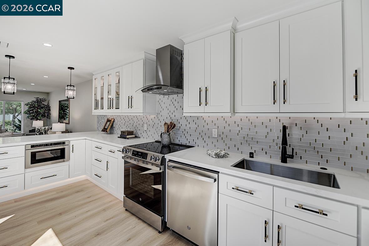 1916 Golden Rain Road, Unit 3 Walnut Creek, CA 94595 - Photo 18 of 51