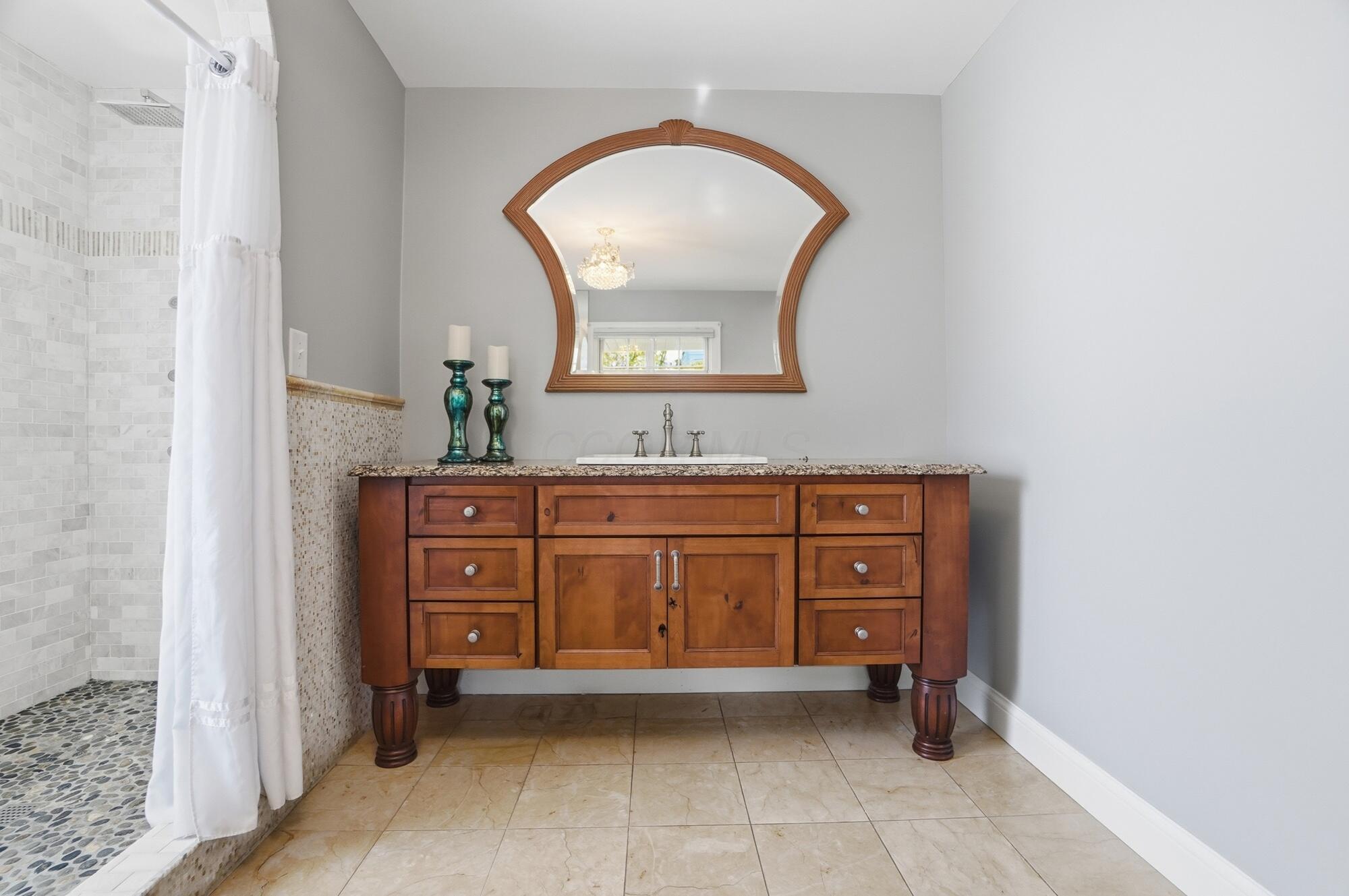 2231 Inchcliff Road Columbus, OH 43221 - Photo 46 of 120