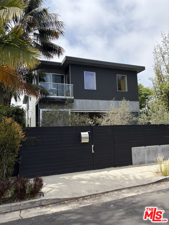 2425 Clement Avenue Venice, CA 90291 - Photo 35 of 35