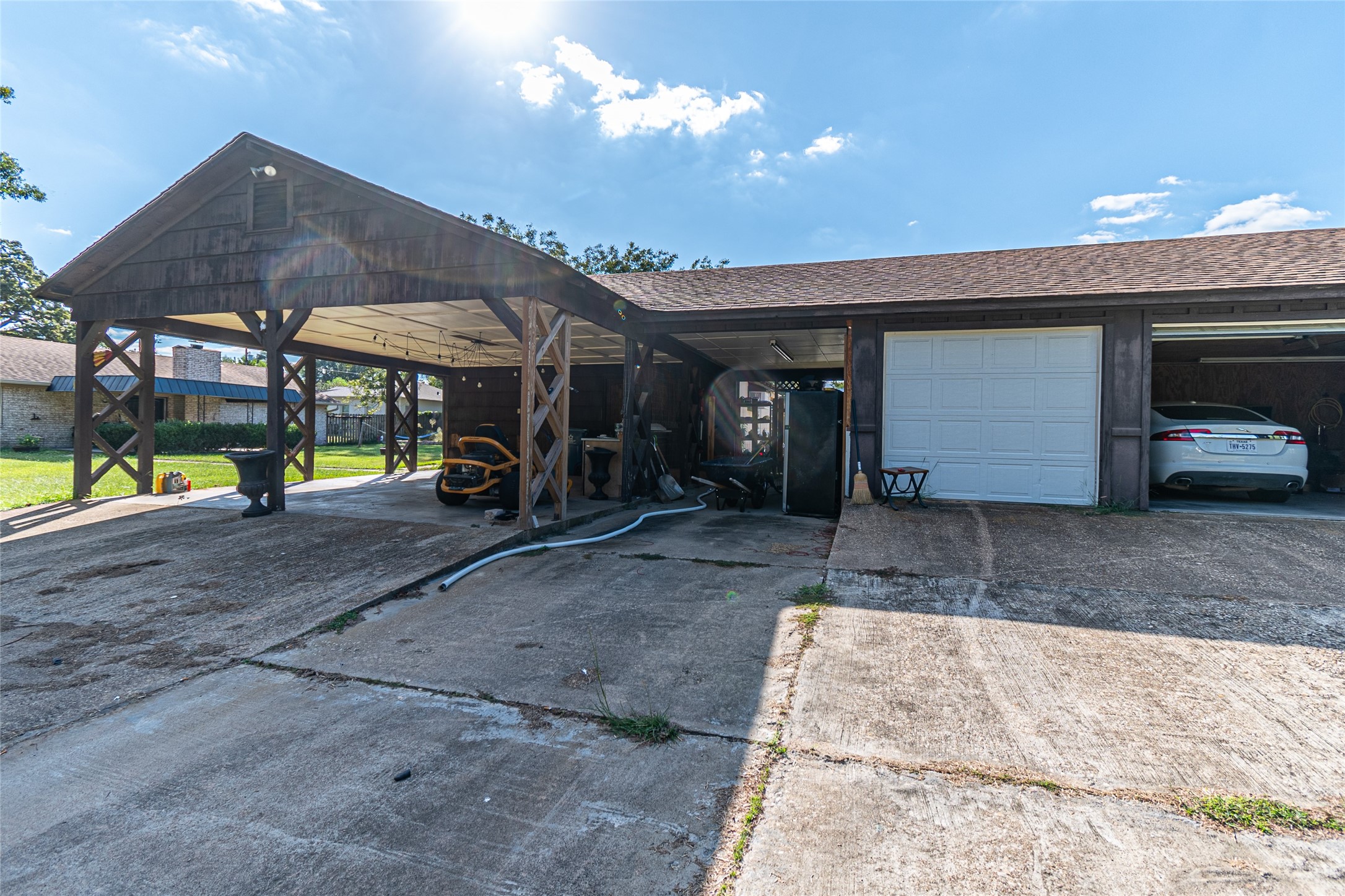 635 East Church Street Centerville, TX 75833 - Photo 29 of 33 a view of a house with backyard and porch