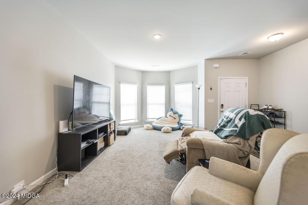 300 Ousley Way 10