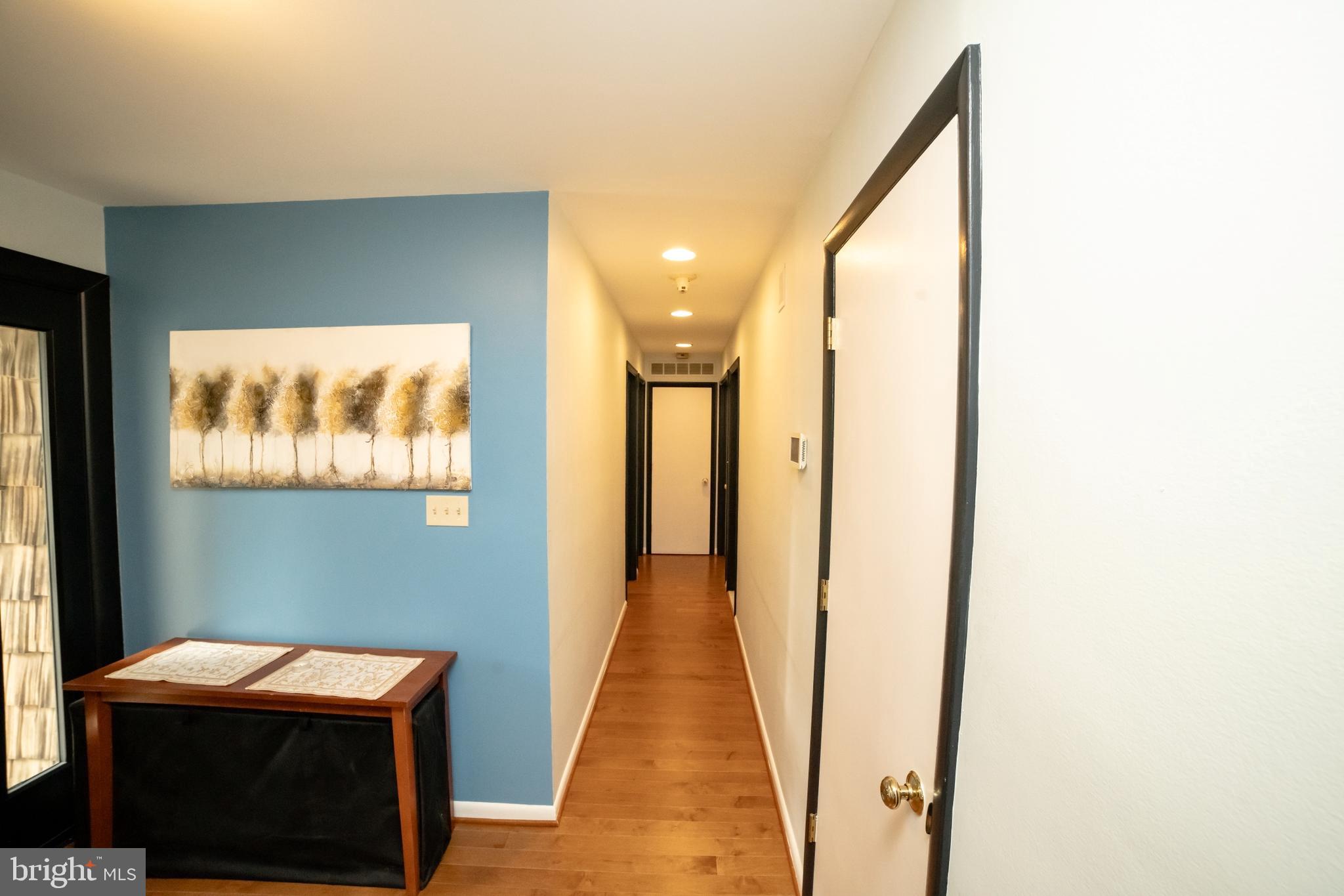 2208 Oxeye Road Baltimore, MD 21209 - Photo 9 of 18 Hall