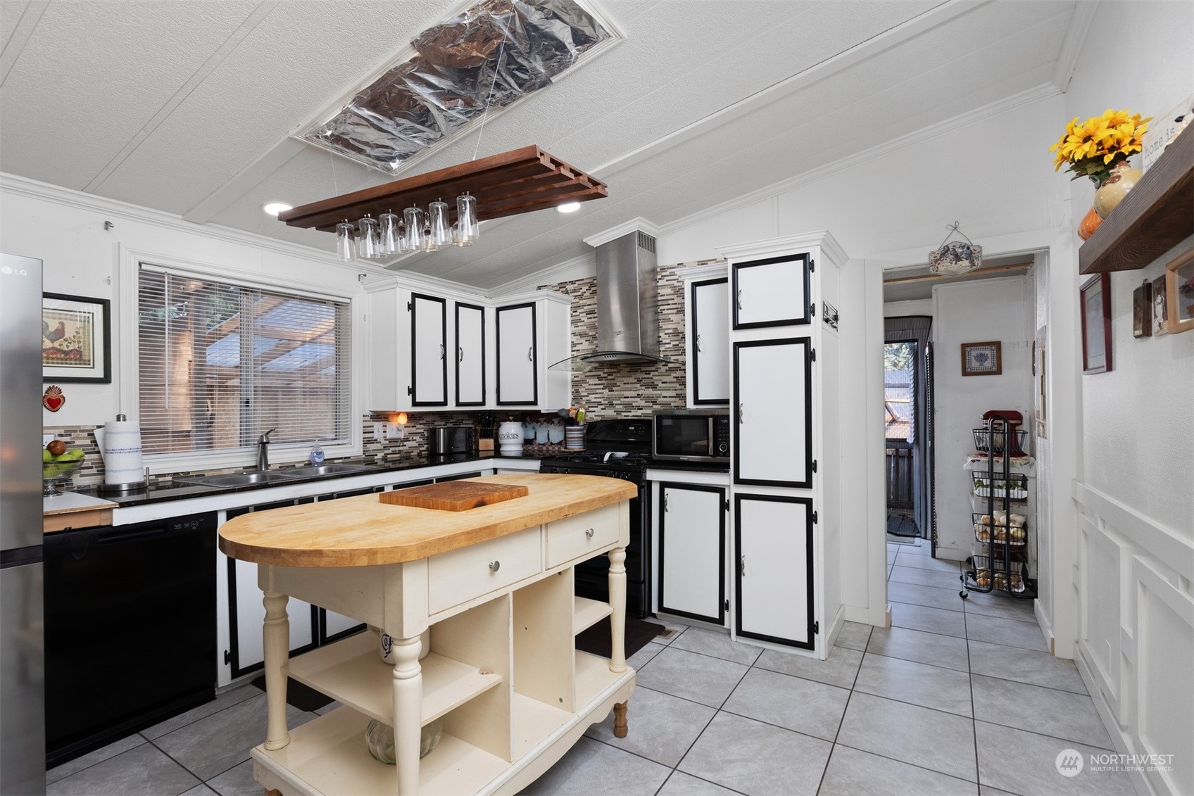 2392 Douglas Road, Unit 9 Ferndale, WA 98248 - Photo 8 of 34 Gallery Image 8
