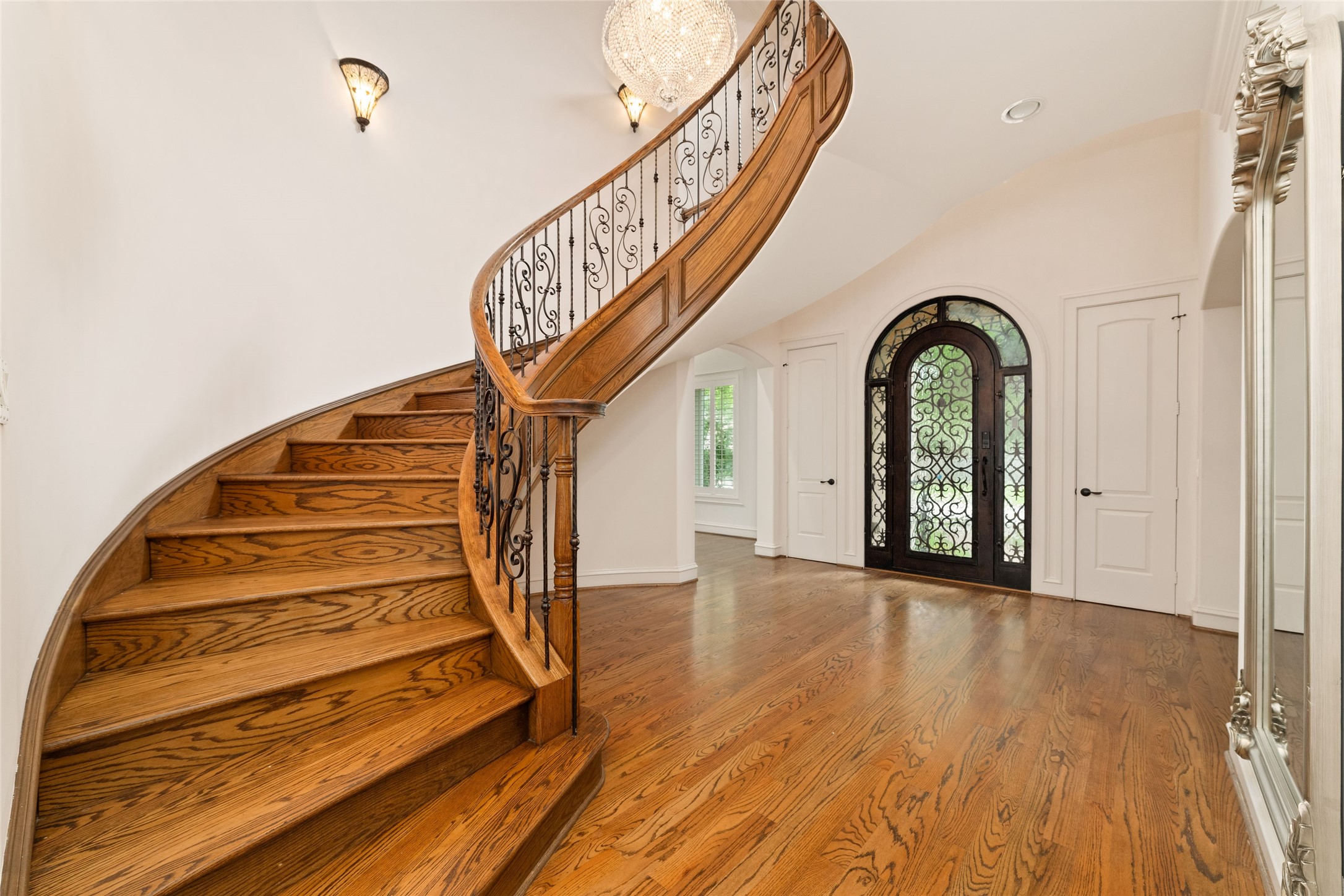 4102 Gramercy Street Houston, TX 77025 - Photo 3 of 35 a view of entryway with wooden floor