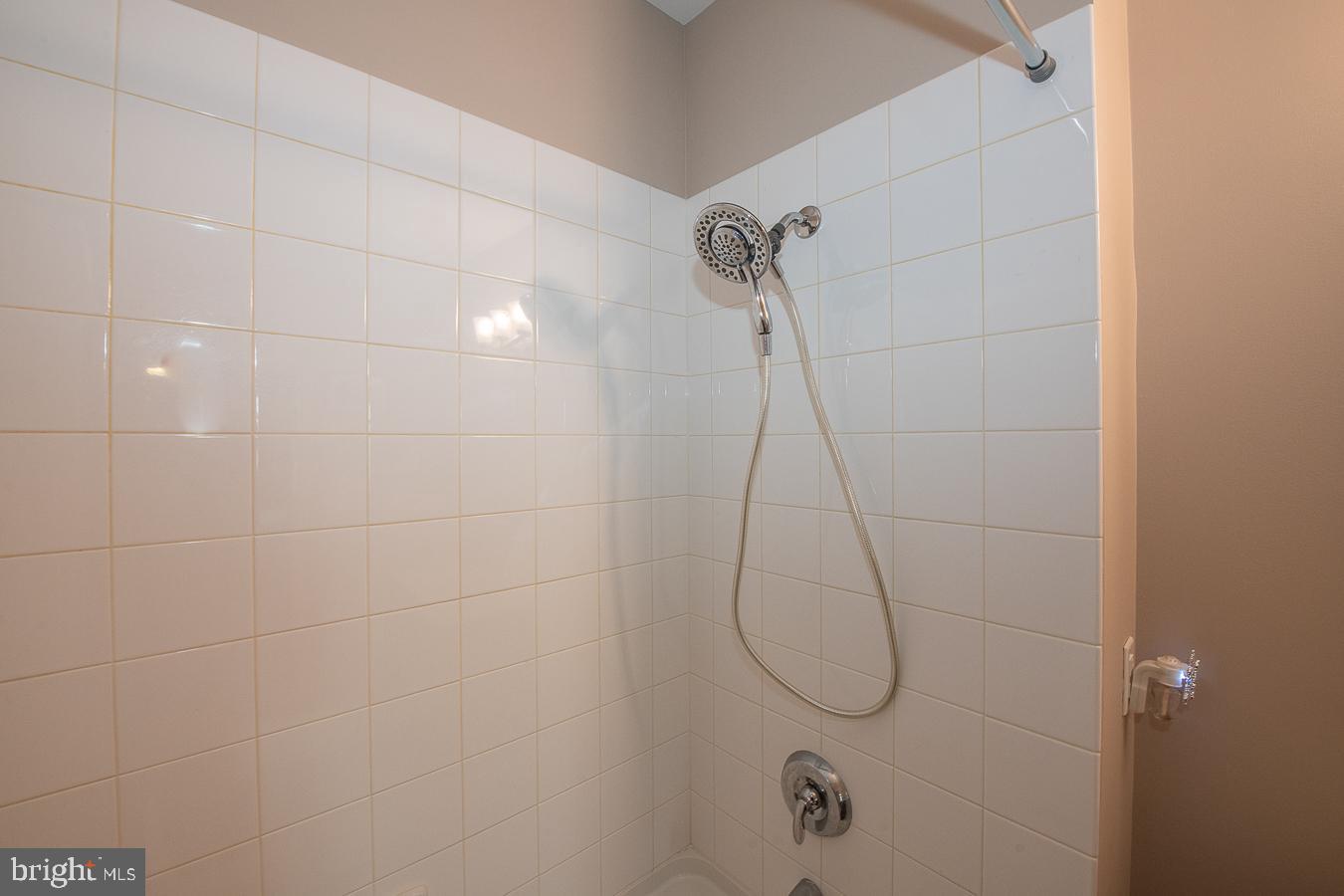 446 Carson Terrace Huntingdon Valley, PA 19006 - Photo 39 of 56 Bathroom #2
