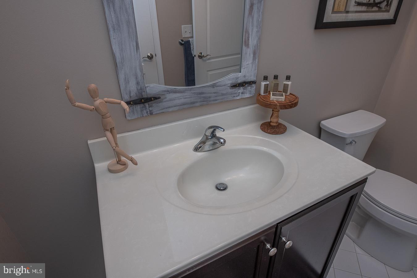 446 Carson Terrace Huntingdon Valley, PA 19006 - Photo 40 of 56 Bathroom #2