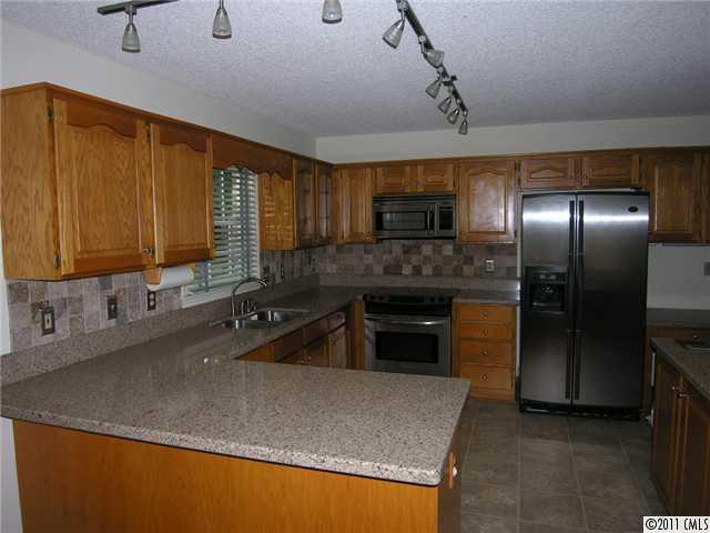 606 Breckenridge Road Kannapolis, NC 28083 - Photo 5 of 16 Gallery Image 5