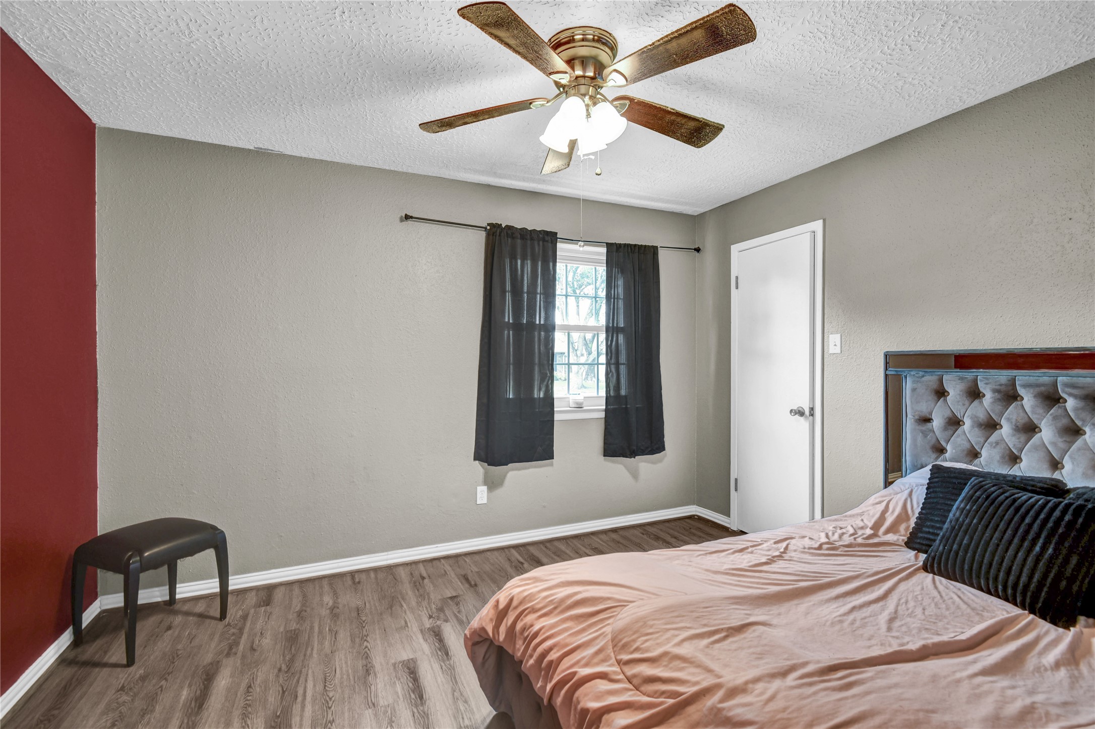 48 Ranch House Loop Angleton, TX 77515 - Photo 12 of 29 Gallery Image 12