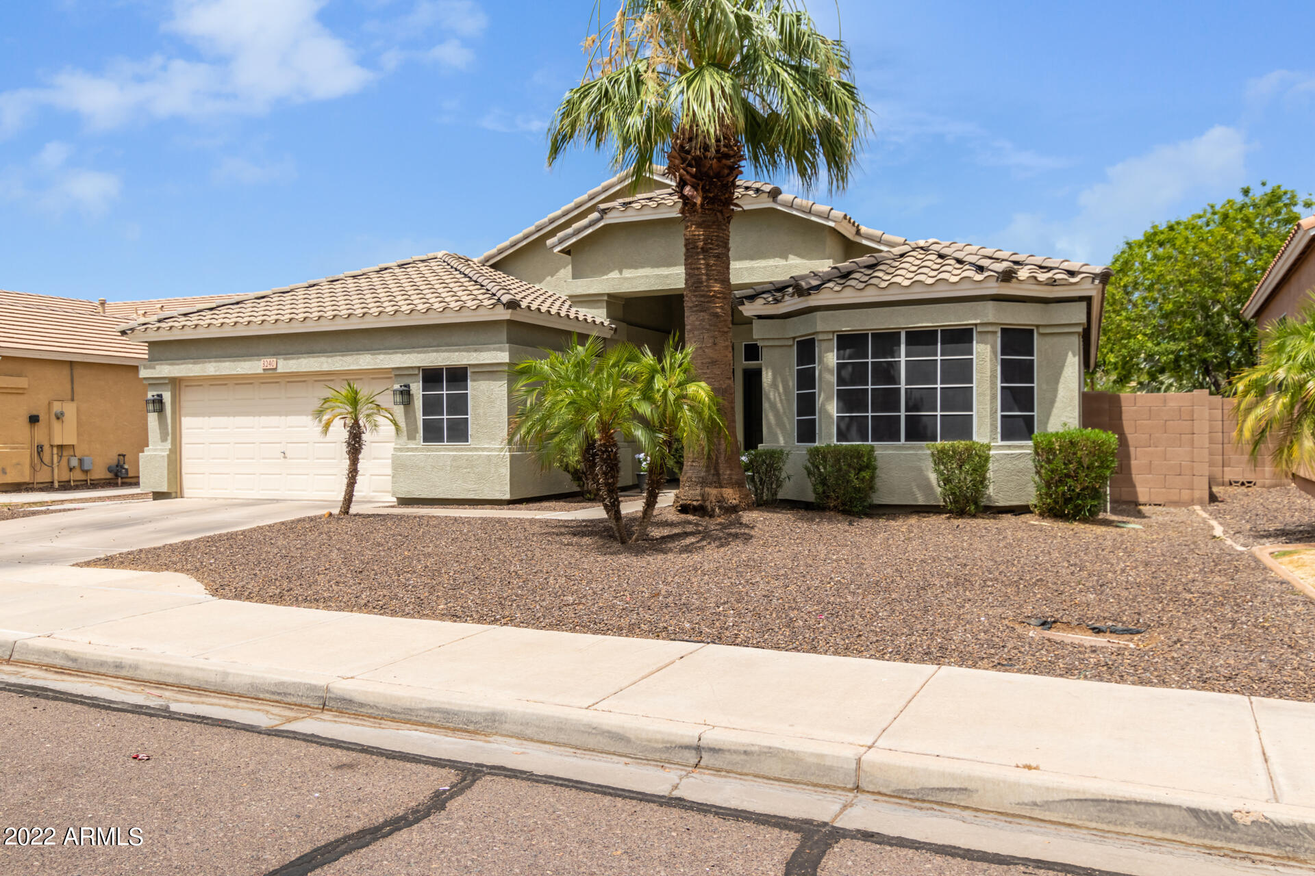 3240 West Vineyard Road Phoenix, AZ 85041 - Photo 1 of 36 3 - Vineyard