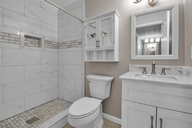 $199,900 | 3484 Lake Bayshore Drive, Unit P515, Bradenton, FL 34205