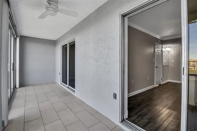 $199,900 | 3484 Lake Bayshore Drive, Unit P515, Bradenton, FL 34205