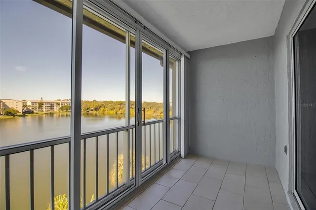 $199,900 | 3484 Lake Bayshore Drive, Unit P515, Bradenton, FL 34205