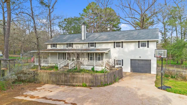 $570,000 | 5933 Farm To Market Road 1374, New Waverly, TX 77358