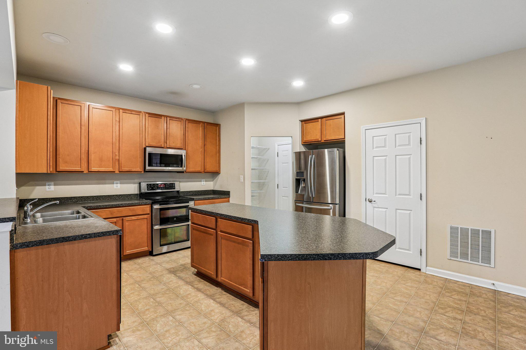 53 Haverhill Road Joppa, MD 21085 - Photo 12 of 38