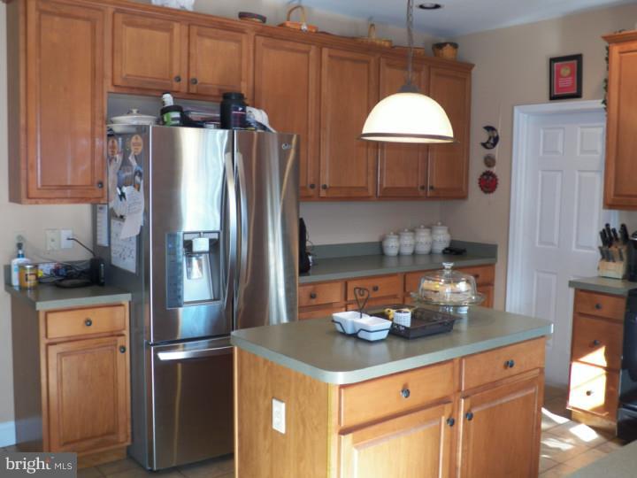 4758 Shimerville Road Emmaus, PA 18049 - Photo 11 of 24 Gallery Image 11