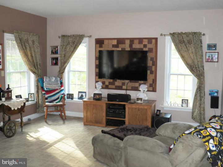 4758 Shimerville Road Emmaus, PA 18049 - Photo 13 of 24 Gallery Image 13