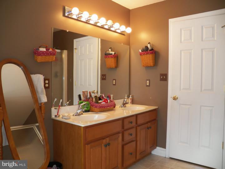 4758 Shimerville Road Emmaus, PA 18049 - Photo 17 of 24 Gallery Image 17
