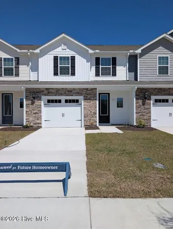 $319,900 | 97 Cmns Vw Drive, Hampstead, NC 28443