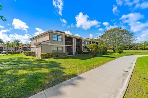 $189,000 | 13369 Touchstone Place, Unit 203, Palm Beach Gardens, FL 33418