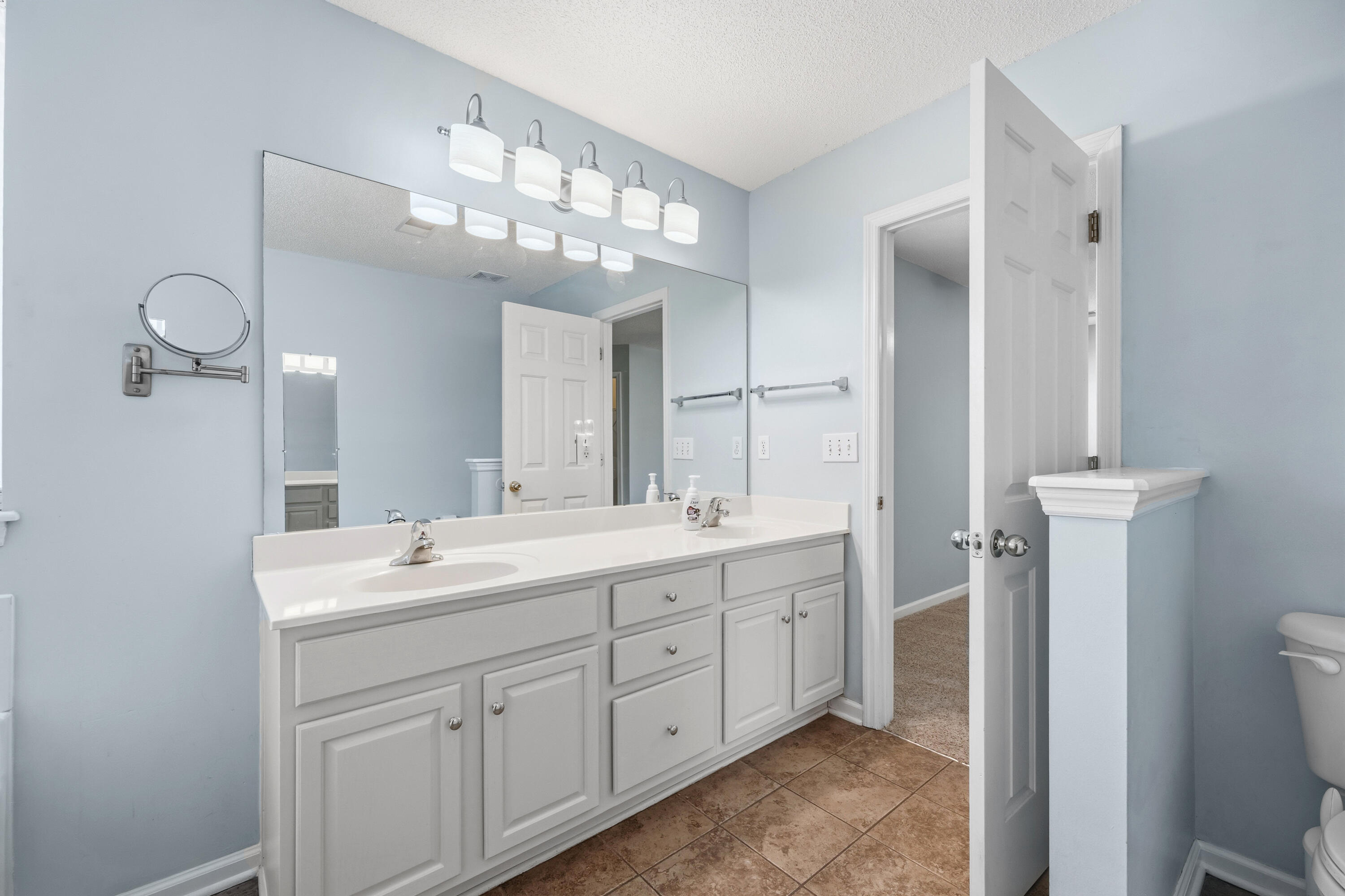 104 Oakbluff Road Summerville, SC 29485 - Photo 13 of 24 master bath