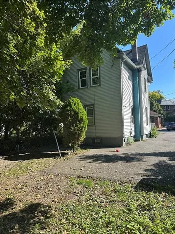 $114,900 | 933 Jefferson Avenue, Rochester, NY 14611