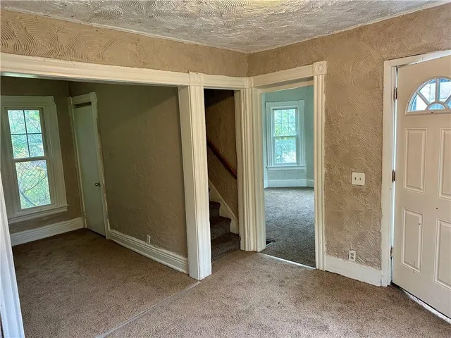 $114,900 | 933 Jefferson Avenue, Rochester, NY 14611