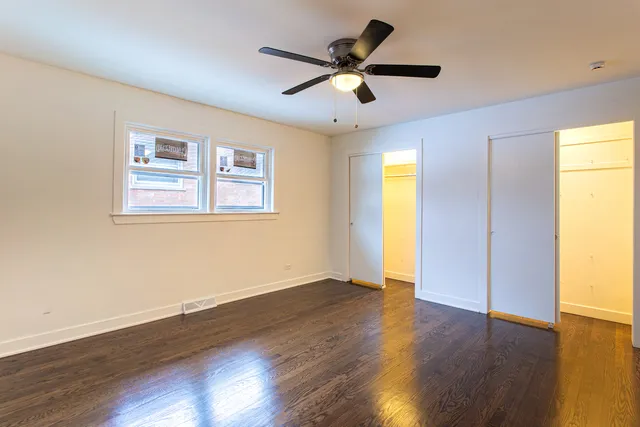 $365,000 | 9558 South Sacramento Avenue, Evergreen Park, IL 60805